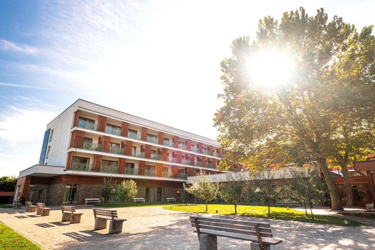Terme Zrece - Hotel Atrij Bagian luar foto